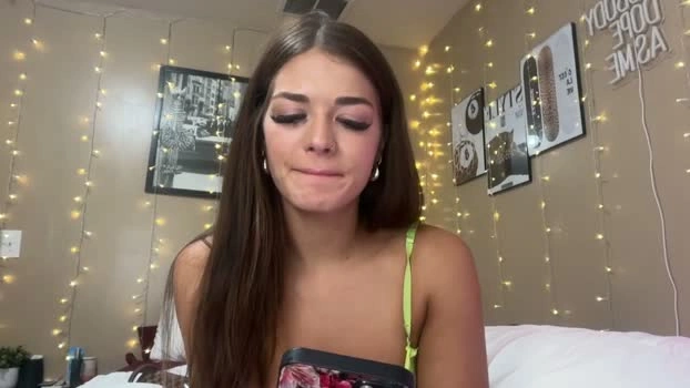 iamveronicaa 22-05-2026 Live Webcam bigtoys kissing