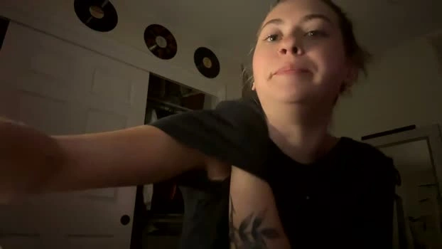 peachesncreampiezz 23-05-2026 Live Webcam bigtoys orgasm