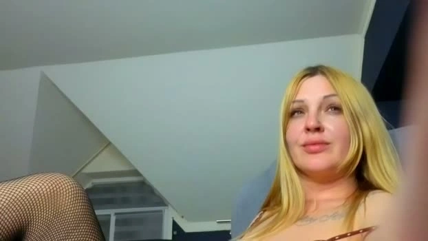 karinadeniss 27-05-2026 Live Webcam big fingering