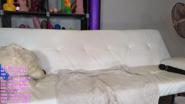 hayleex 28-05-2026 Live Webcam sexy toys