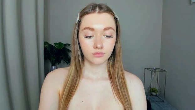 laviniahoutz 01-06-2026 Live Webcam Topless cute