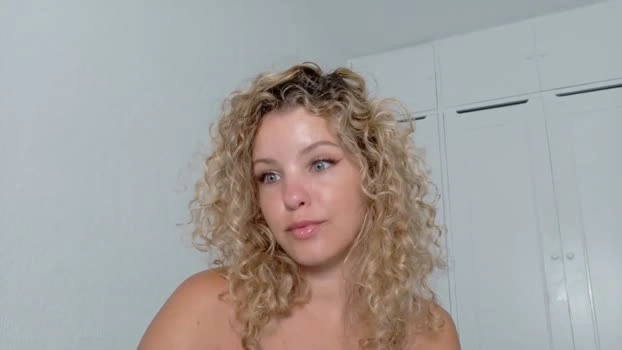 theislandgirl 01-06-2026 Live Webcam fuckme suckcock