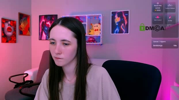 caroline_honeyy 08-06-2026 Live Webcam sexykitty cute