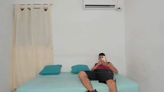 grana_flow22 09-06-2026 Live Webcam legs natural