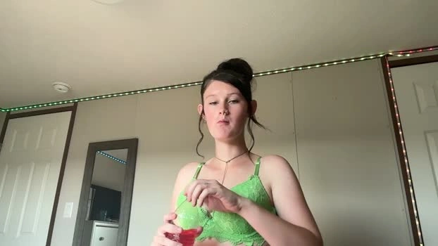 itskaylaaa 09-06-2026 Live Webcam squirt fingering