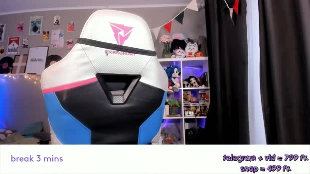 vivian_qwerty 09-06-2026 Live Webcam Porn striptease