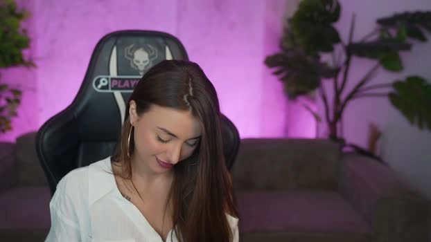 bright_diamonds_054 13-06-2026 Live Webcam tits fingers