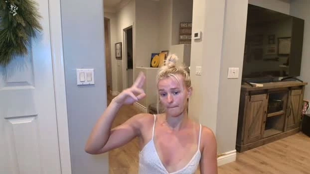 chloexbabe 15-06-2026 Live Webcam lickpussy natural
