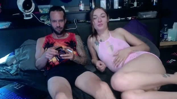 lovecoupleqc 15-06-2026 Live Webcam wank naughty