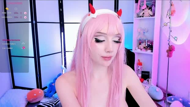 milkycute 15-06-2026 Live Webcam big strip