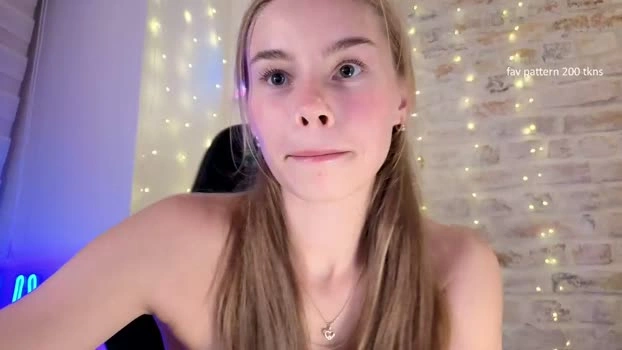 roxxxie_reid 20-06-2026 Live Webcam hardcore lickpussy