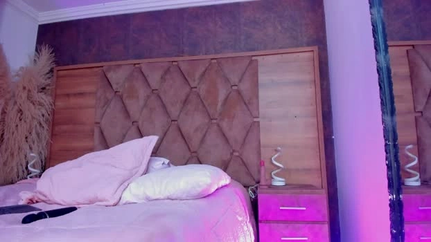 eimyandmaxi 25-06-2026 Live Webcam prettyface natural