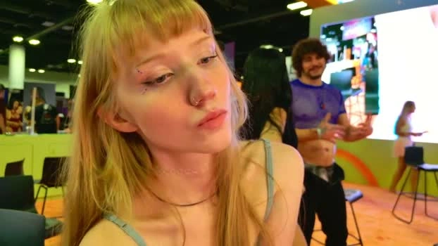 eve003300 27-06-2026 Live Webcam bigass big