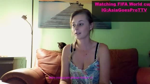 yoursecretgirlfriend963 27-06-2026 Live Webcam cute jerkoff