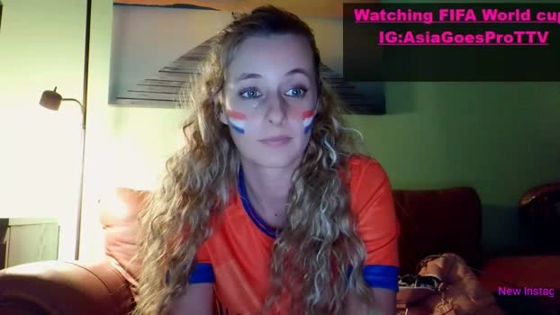 yoursecretgirlfriend963 30-06-2026 Live Webcam fuckme kissing