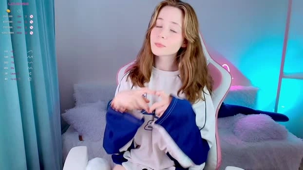 poompoompeach_ 01-07-2026 Live Webcam fuckpussy bigass