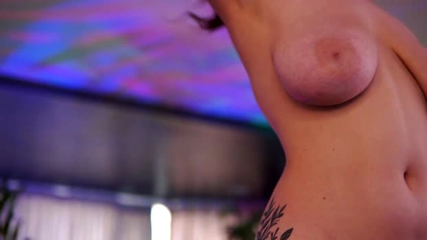 hotbustybabex 01-07-2026 Live Webcam wank show