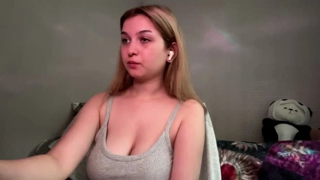 mia_livy 02-07-2026 Live Webcam fingering fuckass