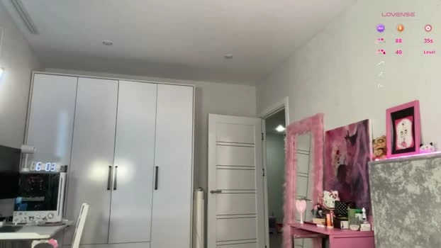 8abycat 04-07-2026 Live Webcam lick Topless