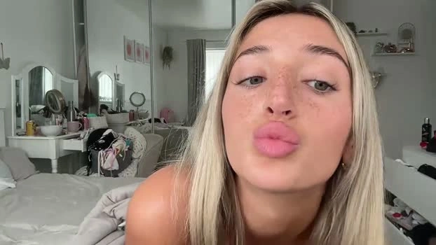 elsabxxx 04-07-2026 Live Webcam hard fuckpussy