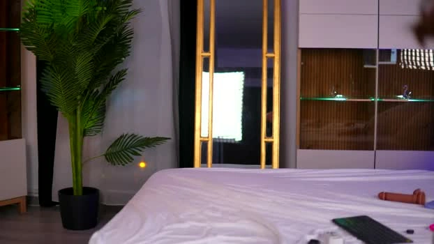 zenyanoir 08-07-2026 Live Webcam bj-dildo striptease