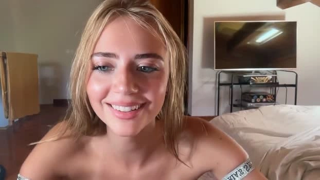 honeyyy95 15-07-2026 Live Webcam toys lickpussy