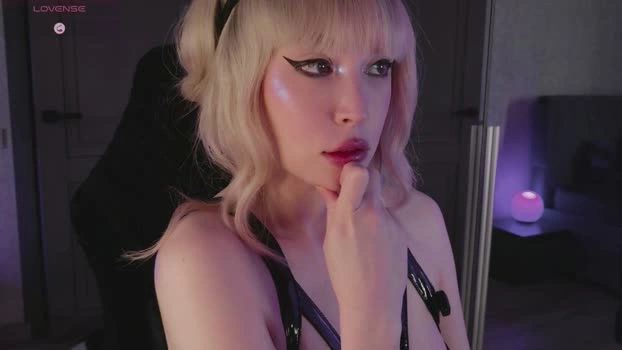 kymatics 15-07-2026 Live Webcam legs toys