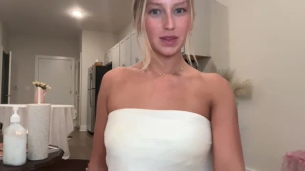 caseyyyhere 17-07-2026 Live Webcam strip sucktits
