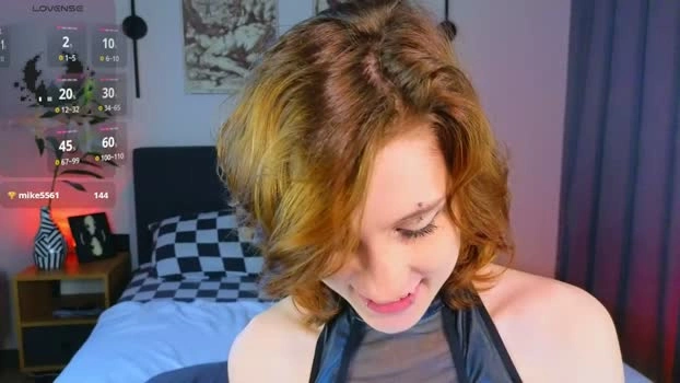 vampi_queen 17-07-2026 Live Webcam suckshow Pretty