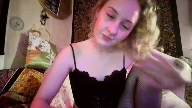 siren_sweetheart 20-07-2026 Live Webcam sexykitty bj-dildo