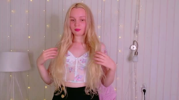 tinasiner 19-07-2026 Live Webcam beauty suckshow