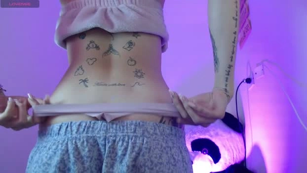 april_dumont5 21-07-2026 Live Webcam kiss jerkoff